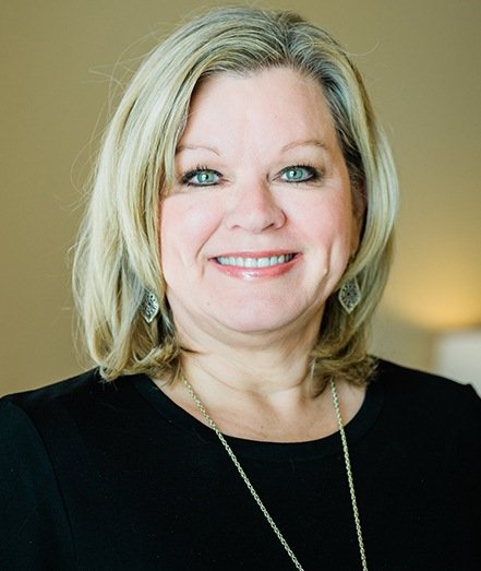 Headshot of Raida dental insruance coordinator